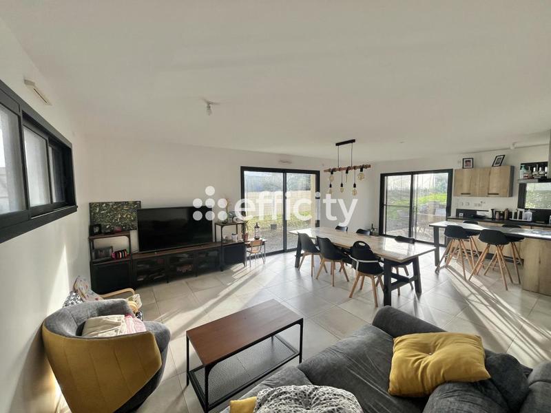 Maison - 121 m² - 7 pièces