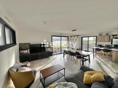 Maison - 121 m² - 7 pièces