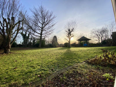 Maison - 223 m² - 7 pièces