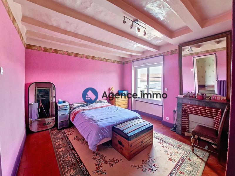 Maison - 202 m² - 7 pièces