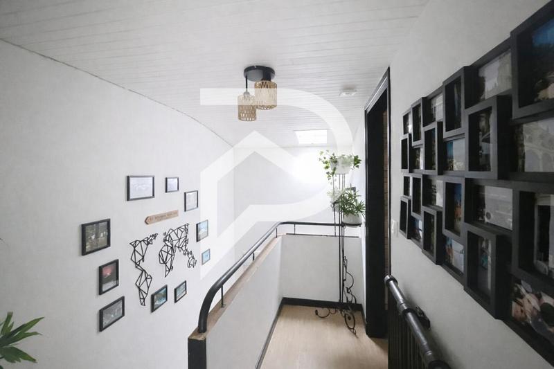 Maison - 175 m² - 5 pièces