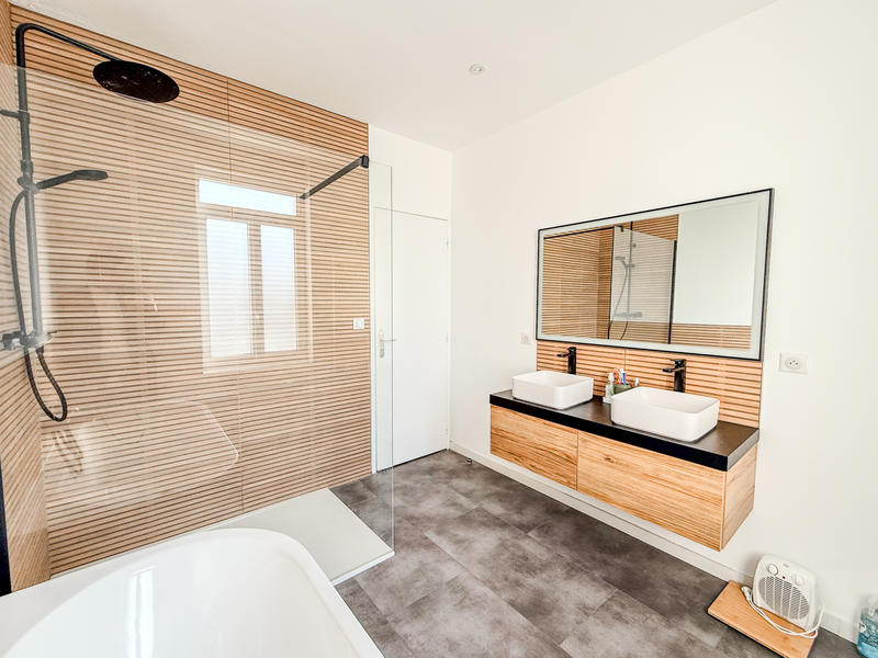 Maison - 100 m² - 4 pièces