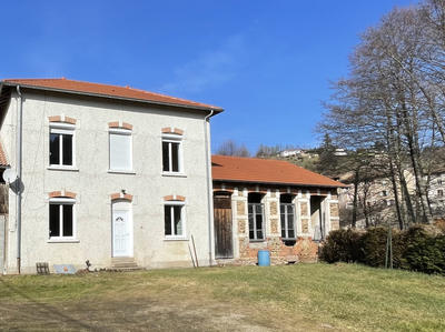 Maison - 85 m² - 4 pièces