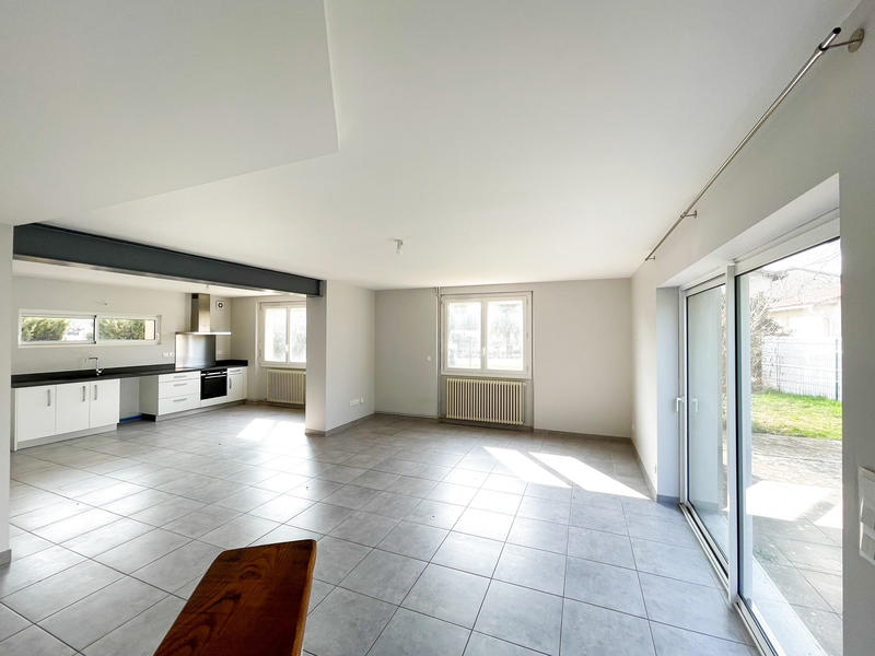 Maison - 170 m² - 5 pièces