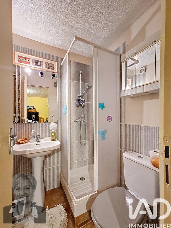 Maison - 228 m² - 8 pièces