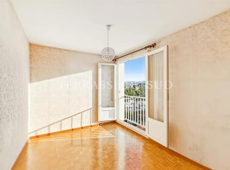 Appartement - 72 m² - 4 pièces