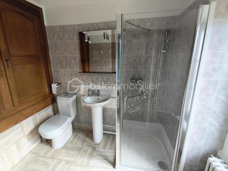 Demeure - 230 m² - 10 pièces