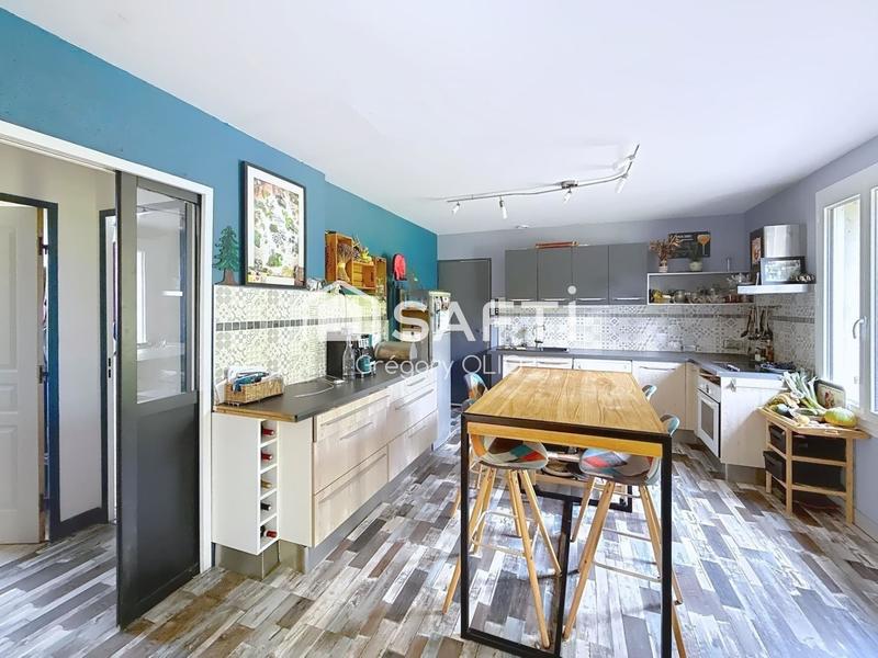 Maison - 102 m² - 5 pièces