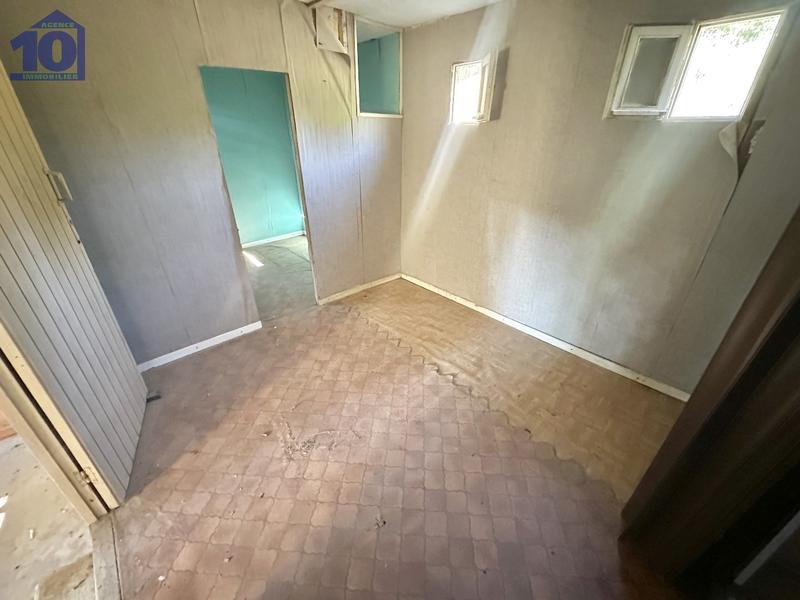 Terrain de loisirs - 730 m²