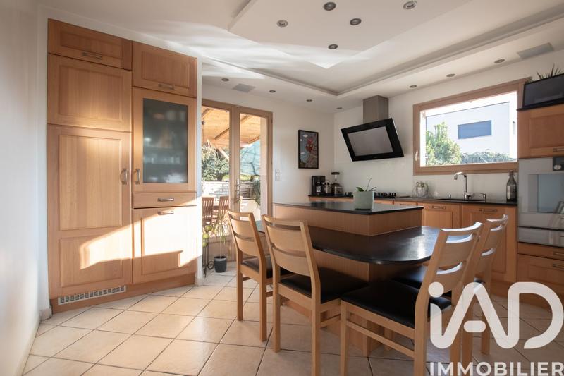 Maison - 130 m² - 7 pièces