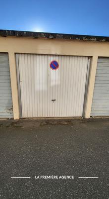 Parking / Garage - 11 m²