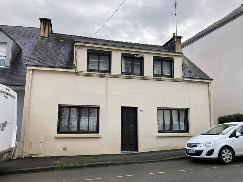 Maison - 111 m² - 7 pièces