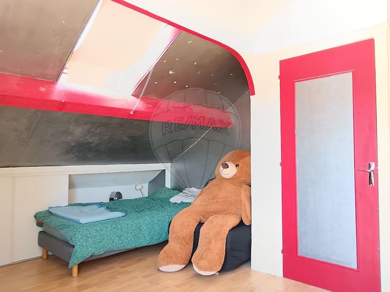 Maison - 110 m² - 5 pièces