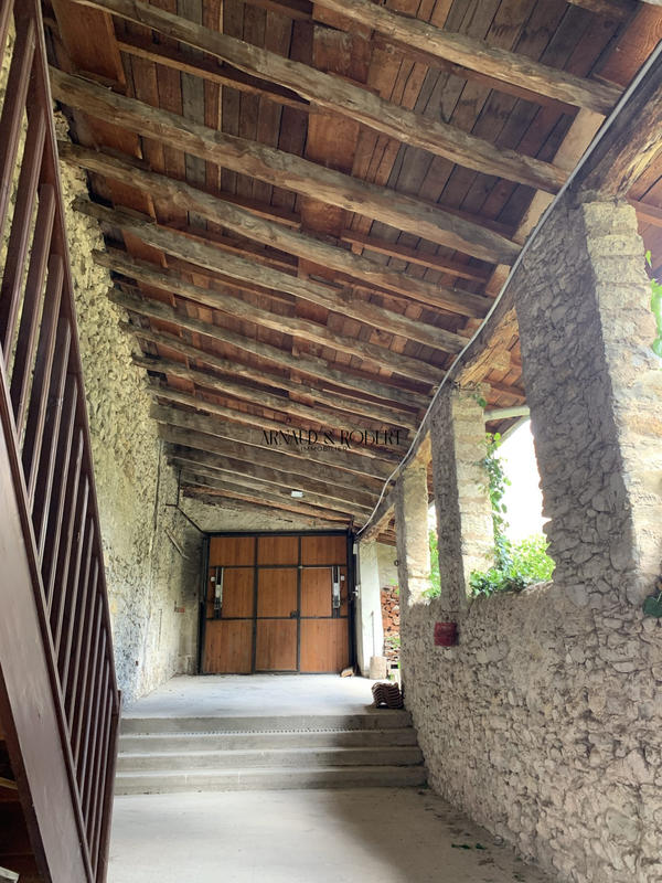 Maison - 250 m² - 10 pièces