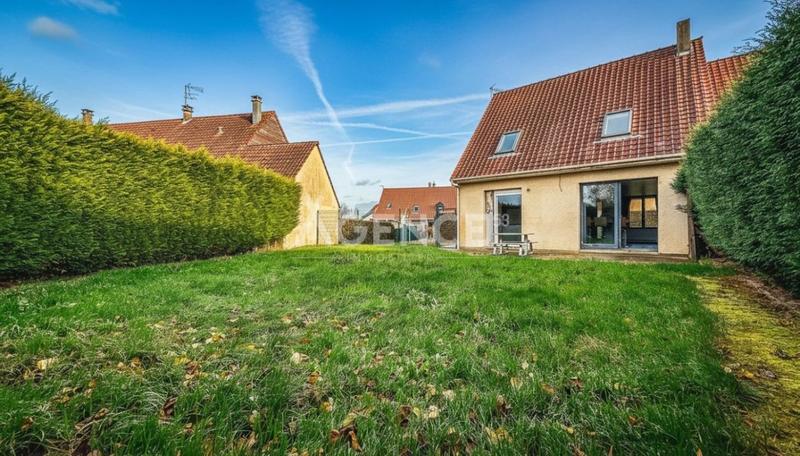 Maison - 97 m² - 4 pièces