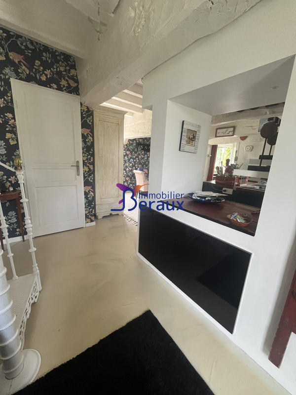 Maison - 327 m² - 10 pièces