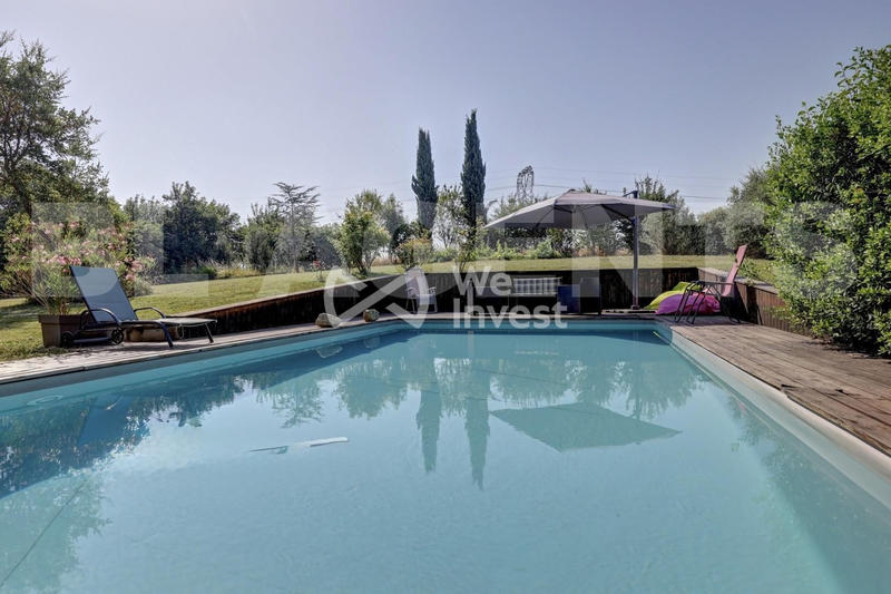 Maison - 333 m² - 10 pièces