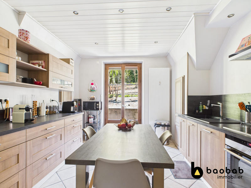 Appartement - 90 m² - 4 pièces