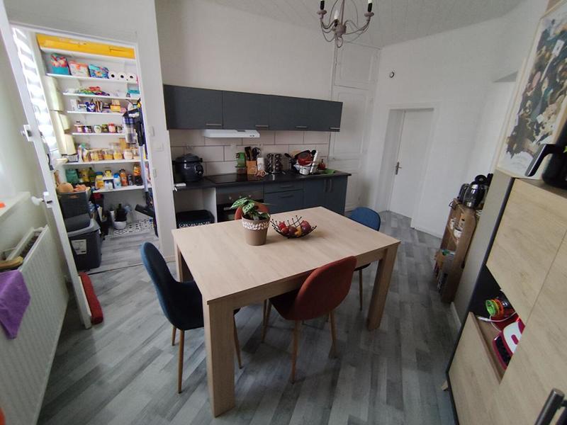 Immeuble - 145 m² - 7 pièces
