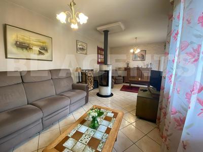 Pavillon - 172 m² - 8 pièces