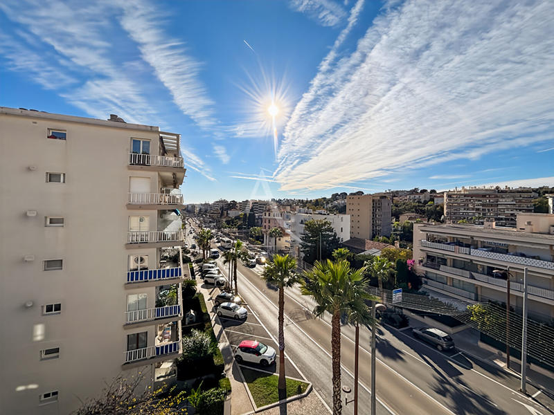 Appartement - 81 m² - 3 pièces