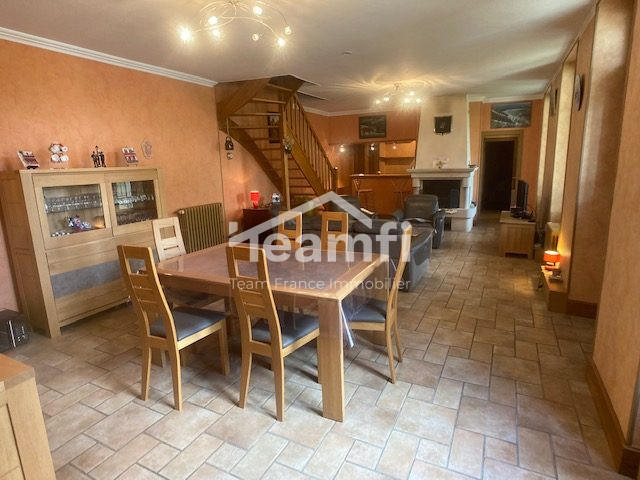 Maison - 161 m² - 5 pièces