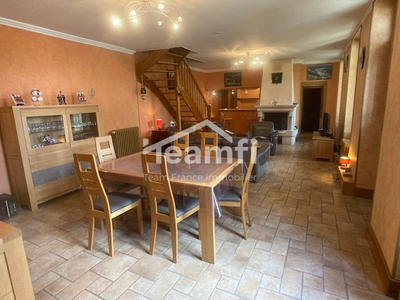 Maison - 161 m² - 5 pièces