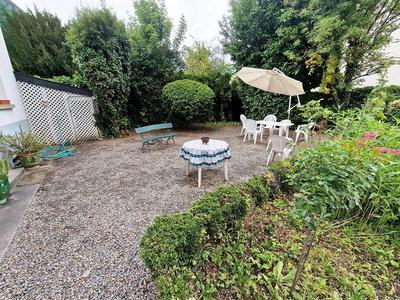 Maison - 238 m² - 7 pièces