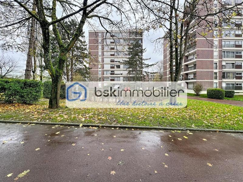 Appartement - 80 m² - 4 pièces