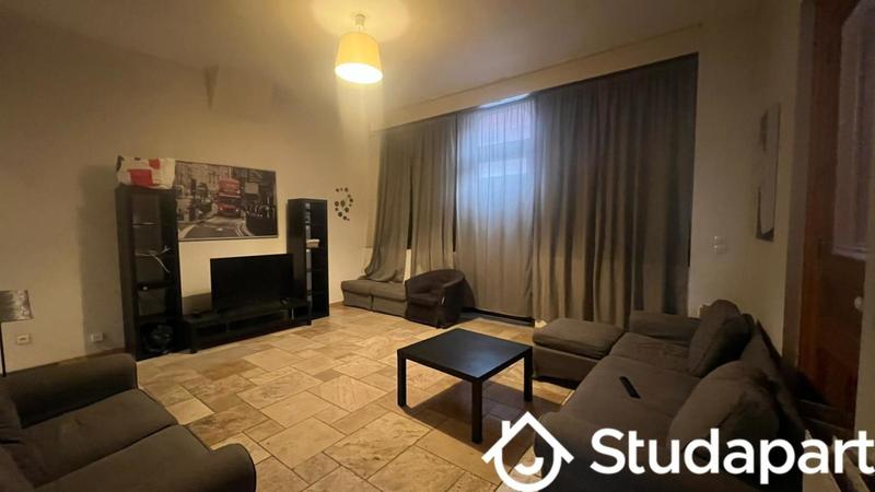 Chambre - 15 m² - 1 pièce