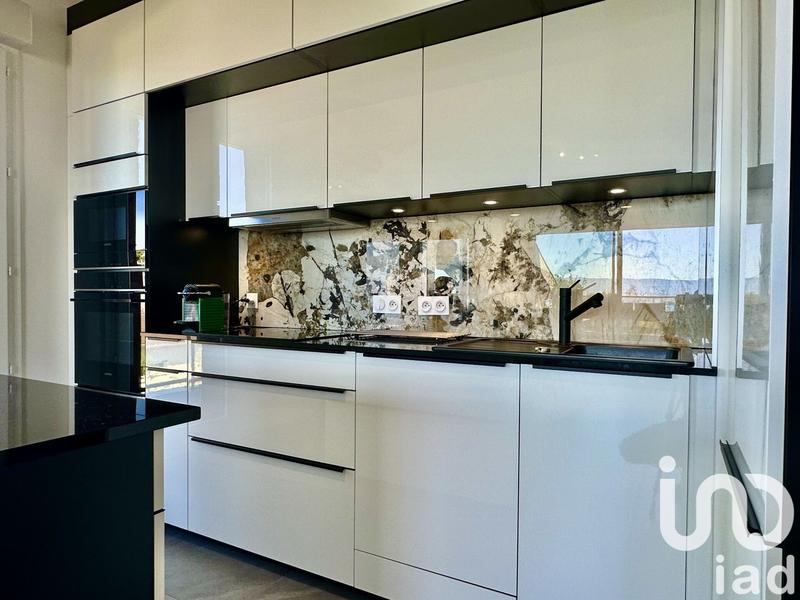 Appartement - 120 m² - 4 pièces