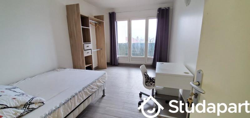 Chambre - 13 m² - 1 pièce