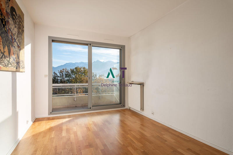 Appartement - 93 m² - 3 pièces