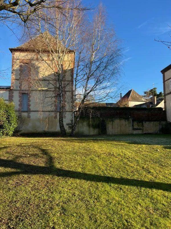 Maison - 200 m² - 9 pièces