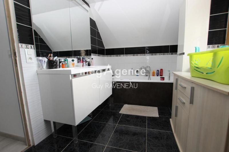 Maison - 190 m² - 8 pièces