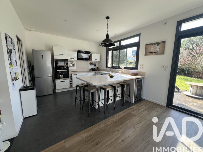 Maison - 111 m² - 5 pièces