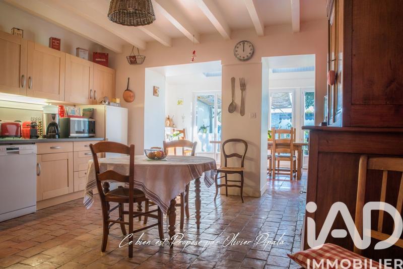 Maison - 181 m² - 8 pièces