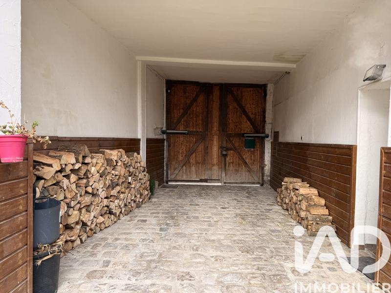 Maison - 207 m² - 7 pièces