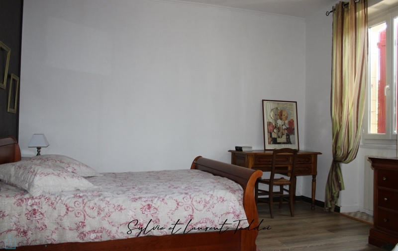 Maison - 203 m² - 6 pièces