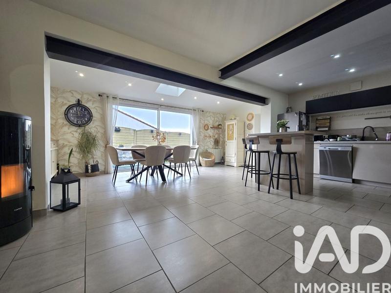 Maison - 110 m² - 5 pièces