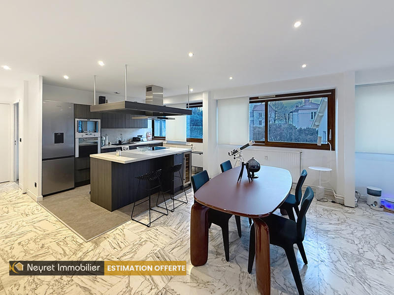 Appartement - 85 m² - 4 pièces