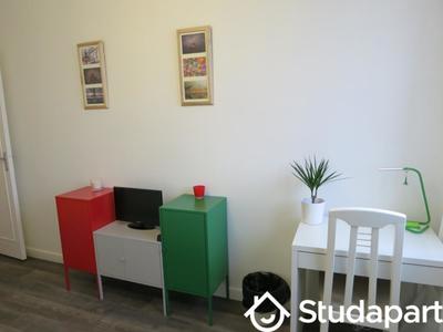 Chambre - 14 m² - 1 pièce