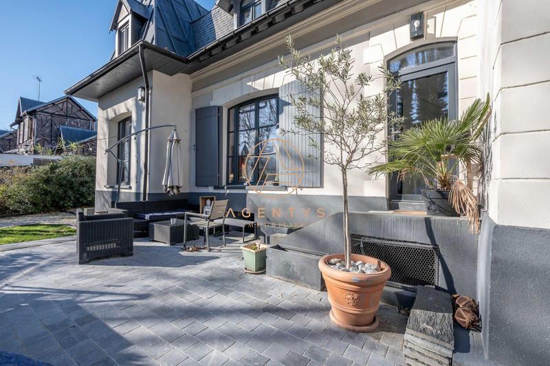 Maison - 150 m² - 6 pièces