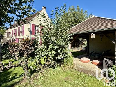 Maison - 209 m² - 7 pièces