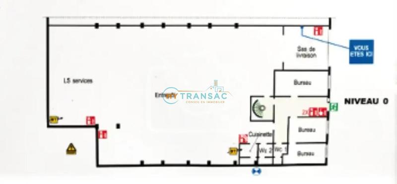 Local d'activité / Entrepôt - 530 m²