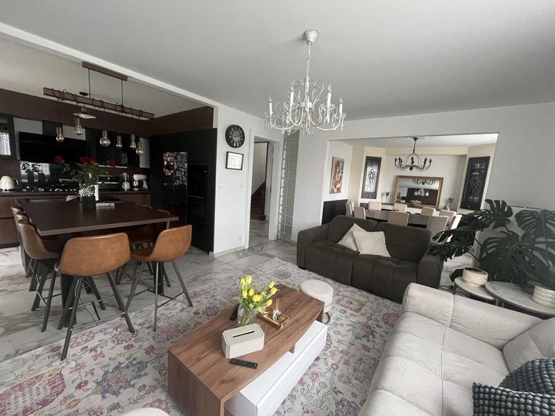 Villa - 250 m² - 5 pièces