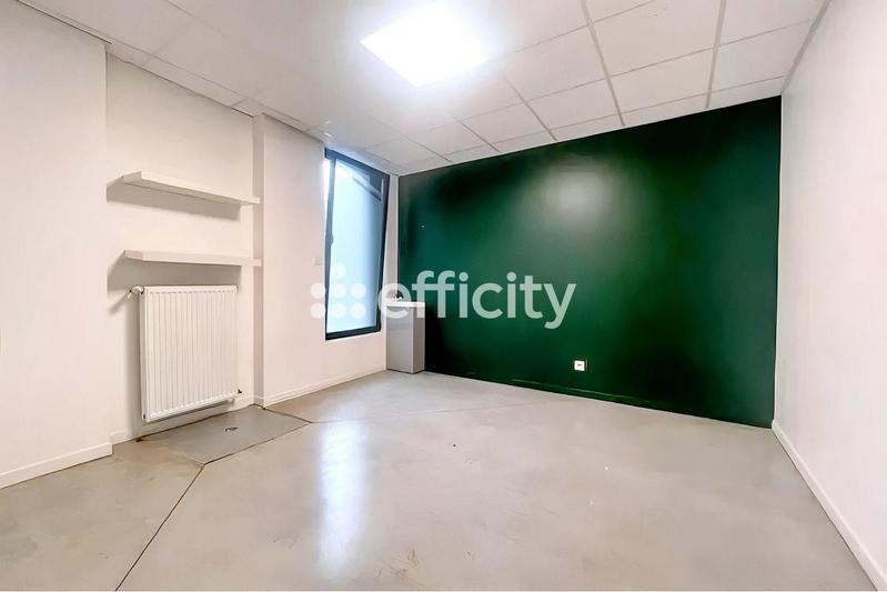 Immeuble - 277 m² - 14 pièces