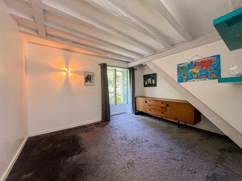 Maison - 245 m² - 10 pièces