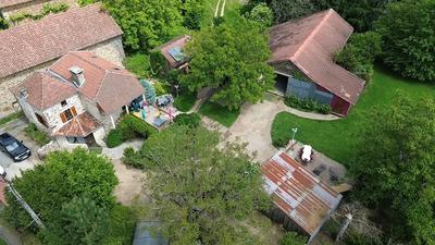 Maison - 227 m² - 10 pièces