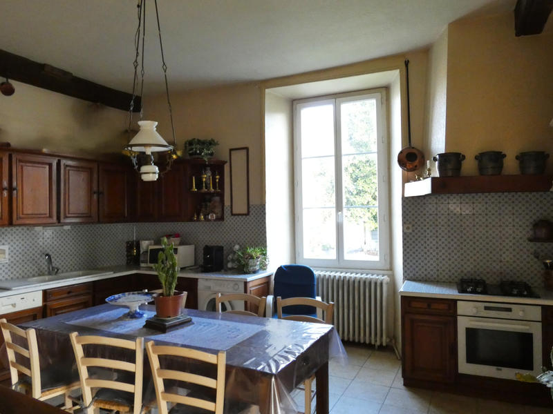 Maison - 360 m² - 12 pièces